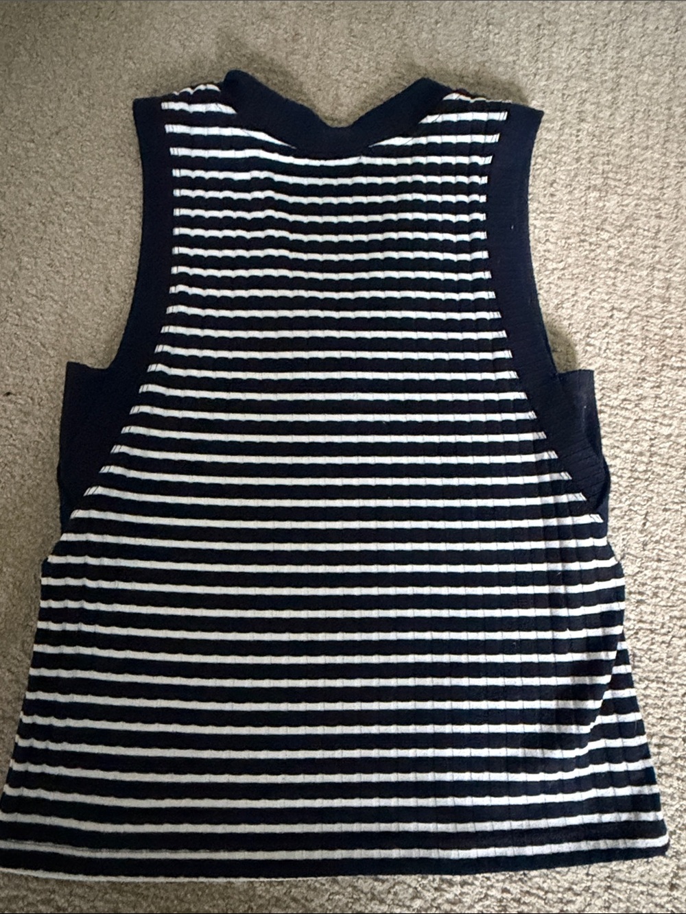 Evereve Navy & White Ribbed V-Neck Tank - Picture 4 of 4